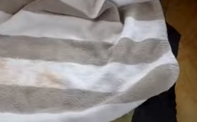 Towel berwarna Noda hilang